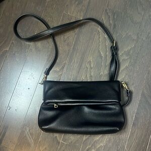 🎉 Black Purse Giveaway 🎉